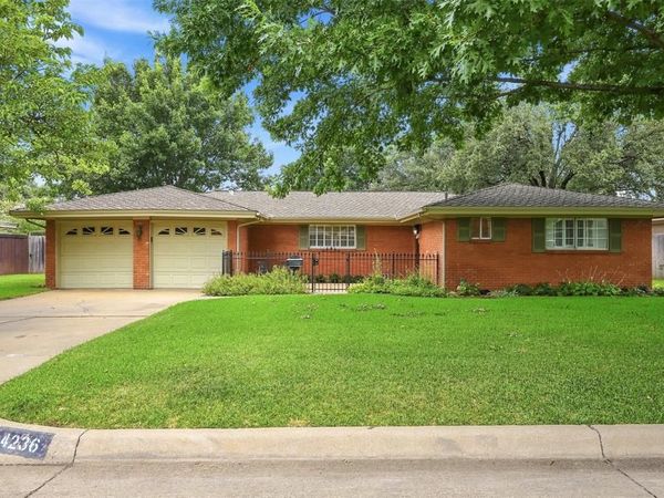 4236 Whitfield Avenue, Fort Worth, TX 76109