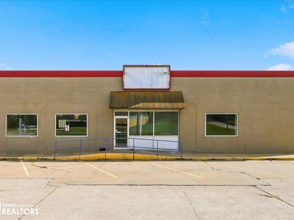 111 Sharp Street, Glenwood, IA 51534
