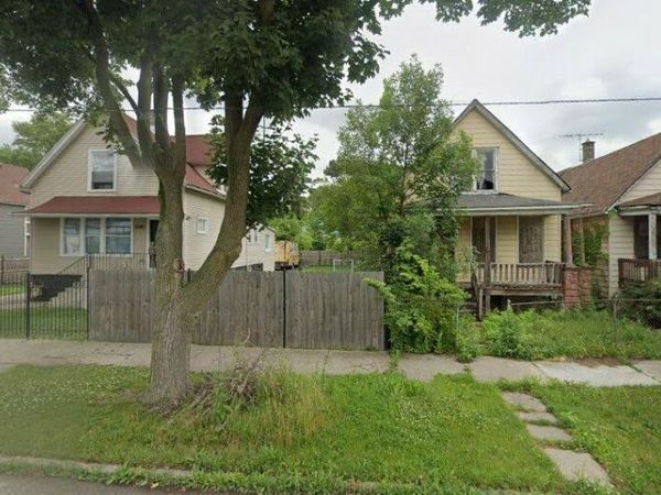 11553 S La Salle Street , Chicago, IL 60628