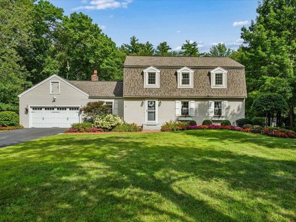 20 Mulberry Lane, Bedford, NH 03110