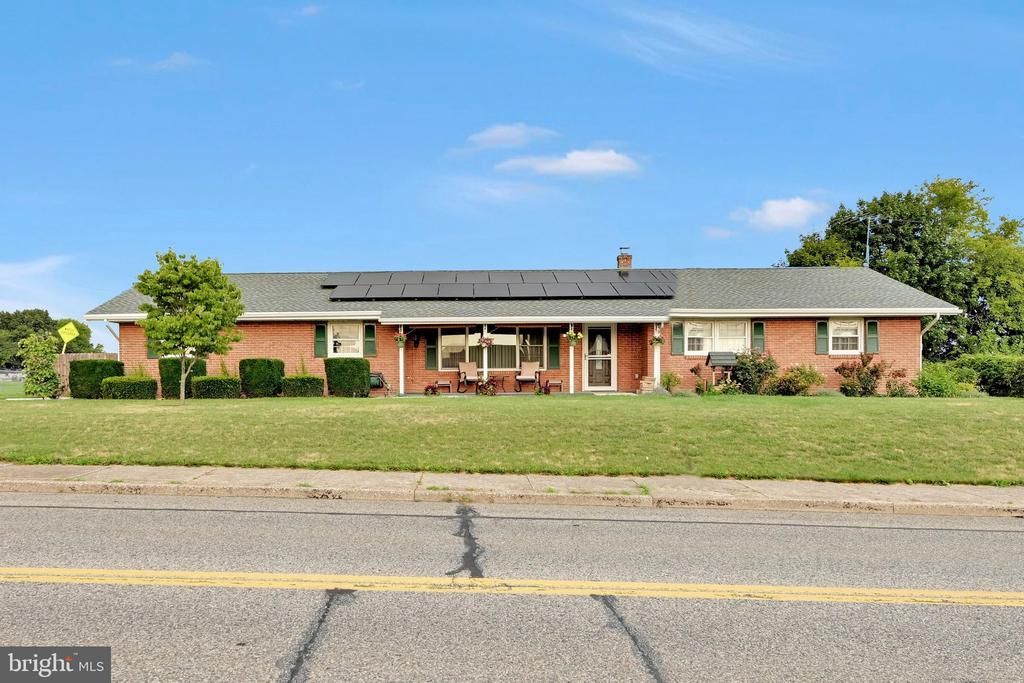 2911 CHERRYVILLE ROAD, NORTHAMPTON, PA 18067
