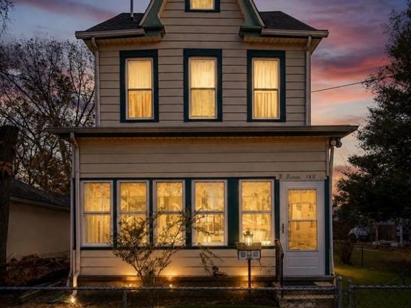 142 CHURCH STREET, BEVERLY, NJ 08010