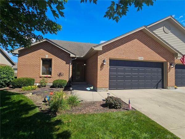 119 Burgundy Drive, Englewood, OH 45322