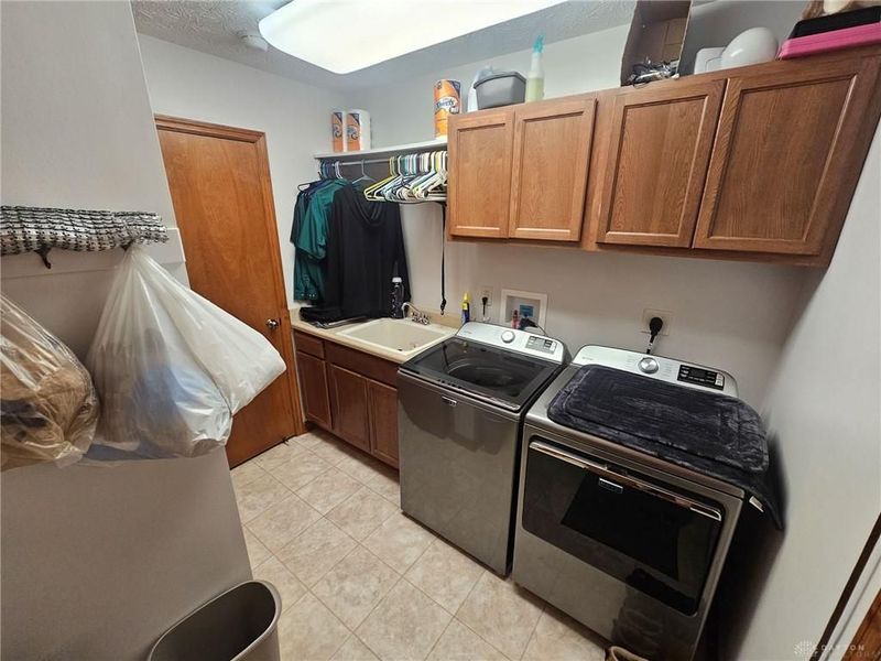 119 Burgundy Drive, Englewood, OH 45322 Photo 35