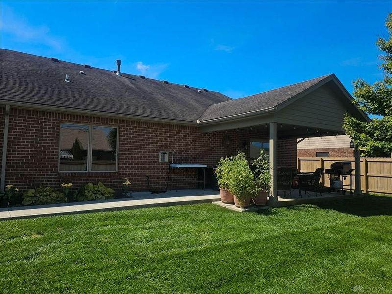 119 Burgundy Drive, Englewood, OH 45322 Photo 8