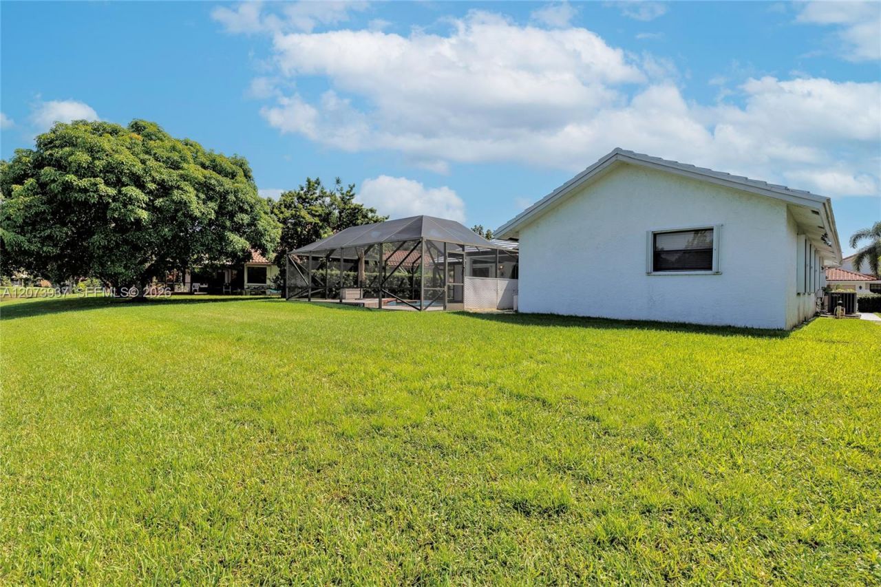 2140 SW 97th Ln, Davie, FL 33324 Photo