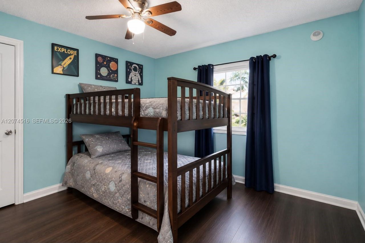 102 NE 206th Ter, Miami Gardens, FL 33179 Photo