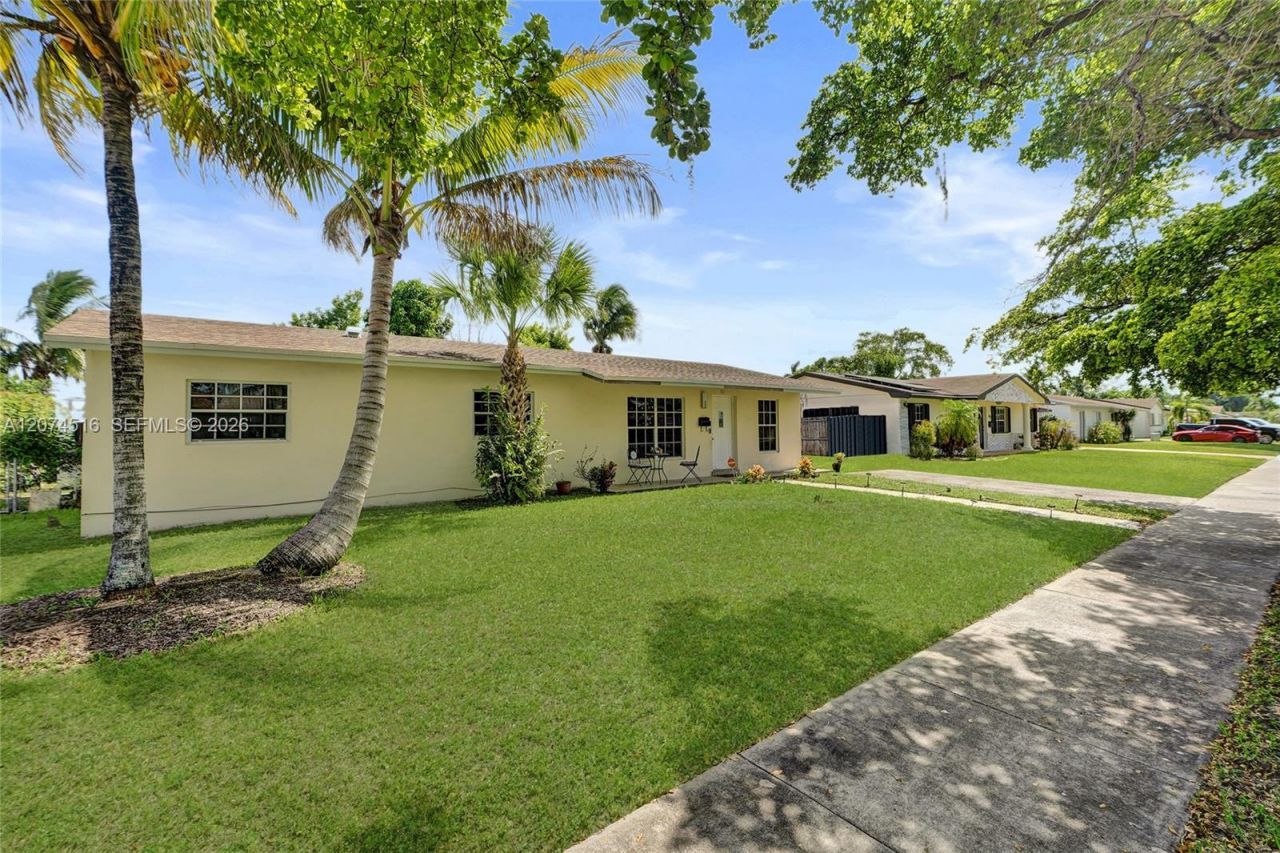 102 NE 206th Ter, Miami Gardens, FL 33179 Photo