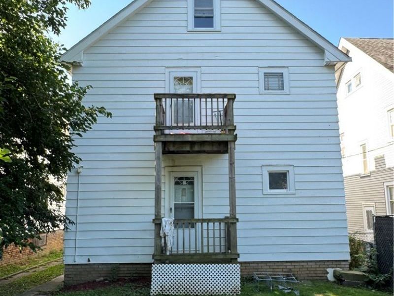 11304 Thrush Avenue, Cleveland, OH 44111 Photo 4