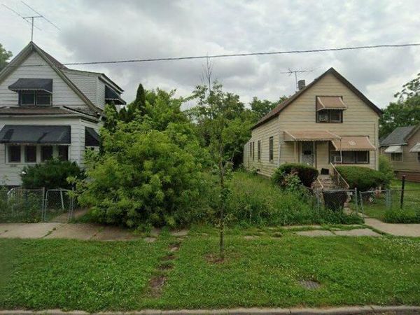 11529 S La Salle Street , Chicago, IL 60628