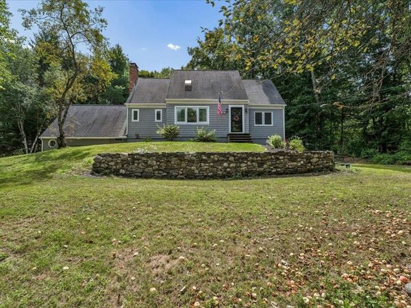 93 Old Nashua Road, Londonderry, NH 03053