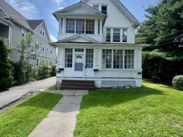 97-99 Victoria , Hartford, CT 06114