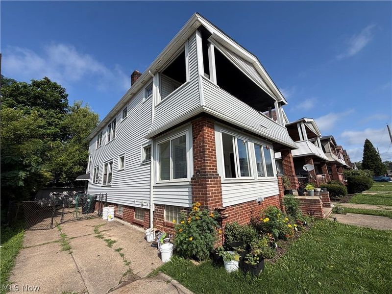 3334 E 146th Street , Cleveland, OH 44120 Photo 2