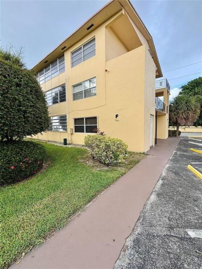 2820 NE 201st Terrace, Unit F326, Aventura, FL 33180 Photo