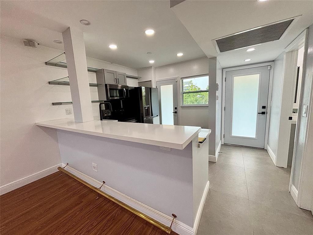 2820 NE 201st Terrace, Unit F326, Aventura, FL 33180 Photo
