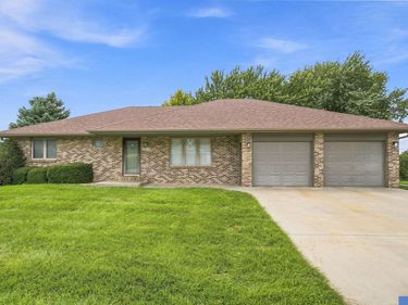1615 Lake Street, Beatrice, NE 68310