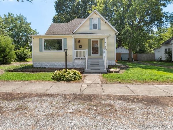 819 W Maplewood , Marion, IL 62959