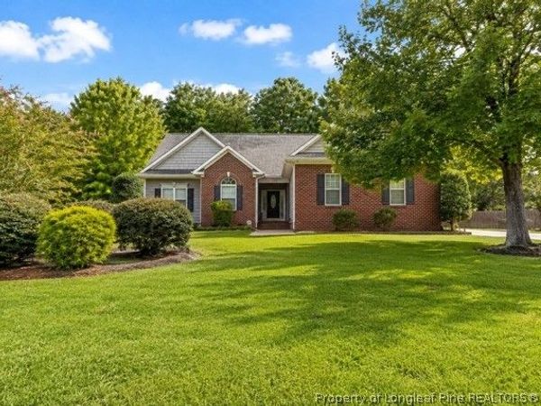 1670 Pristine Lane, Hope Mills, NC 28348