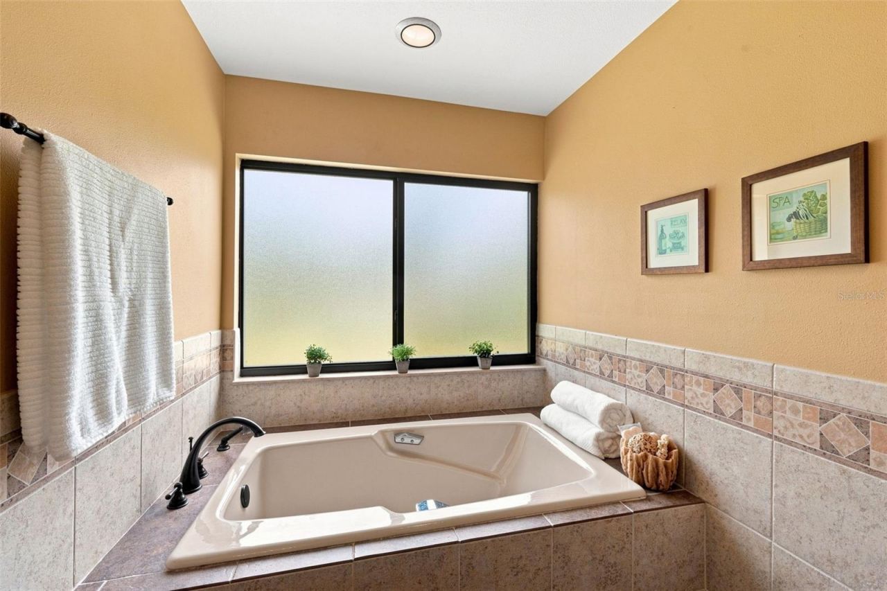 2694 Redford Court W, Clearwater, FL 33761 Photo
