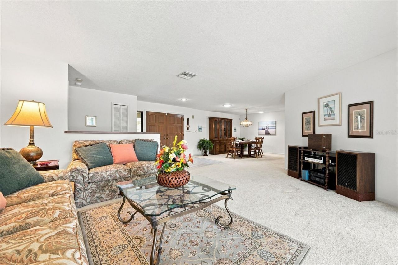 2694 Redford Court W, Clearwater, FL 33761 Photo