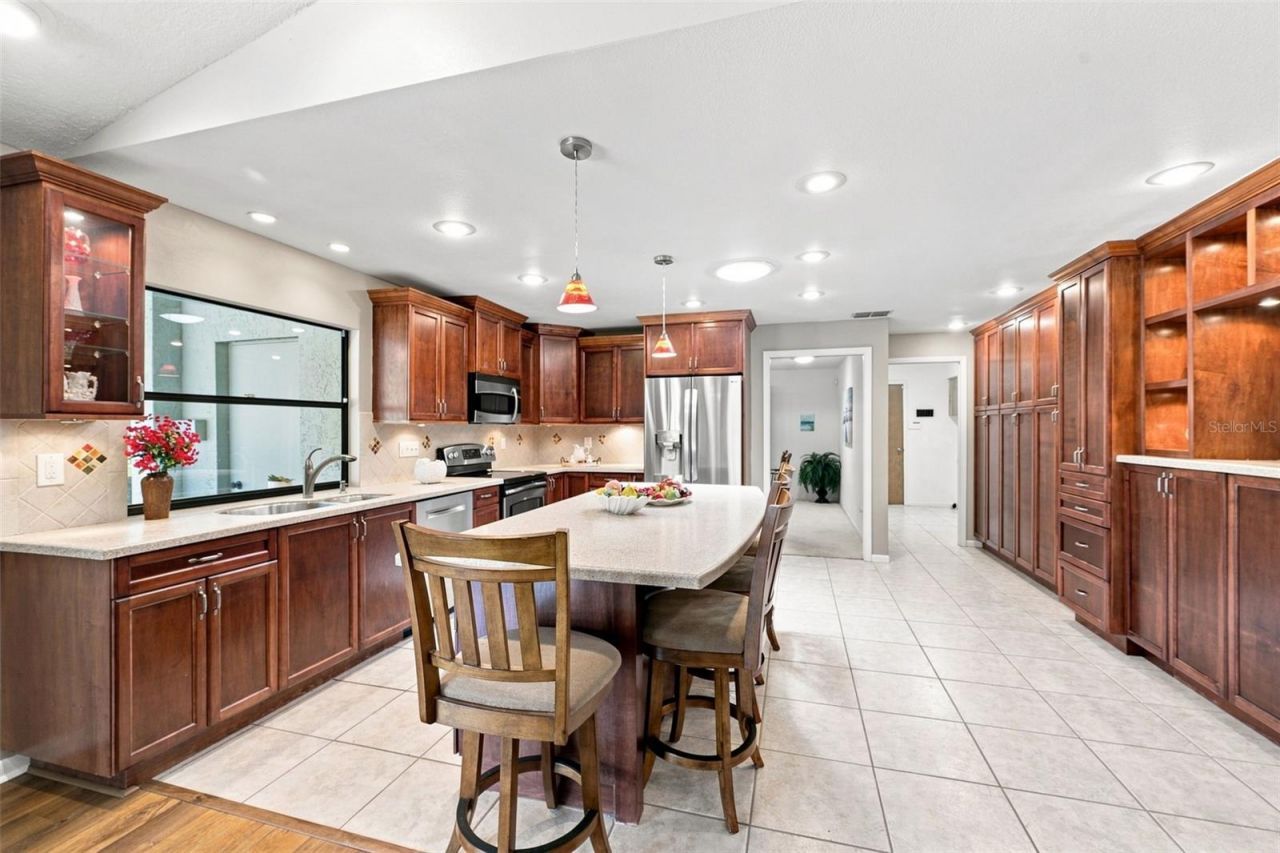 2694 Redford Court W, Clearwater, FL 33761 Photo