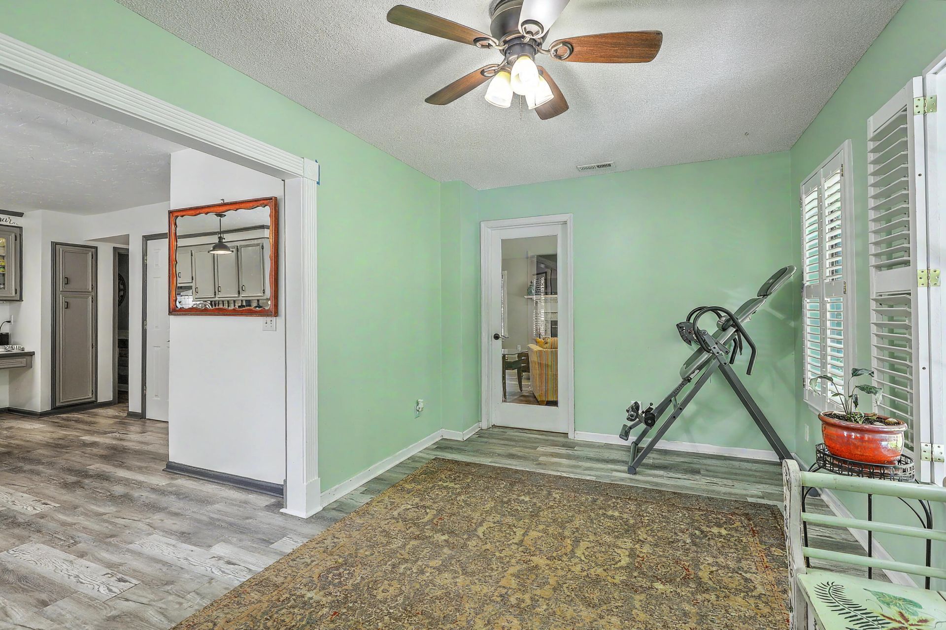306 Black Oak Boulevard Photo 17