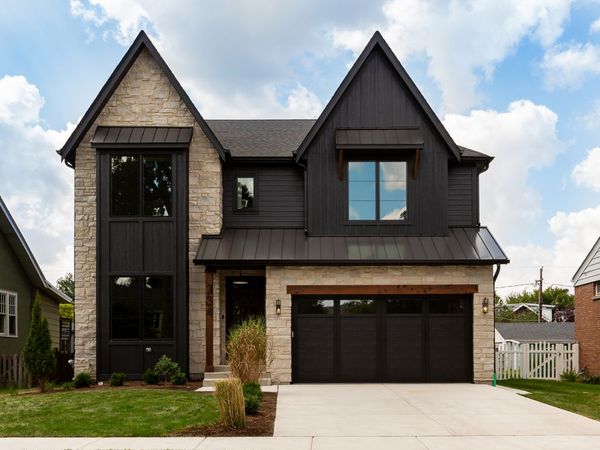 234 N Evergreen Avenue, Elmhurst, IL 60126