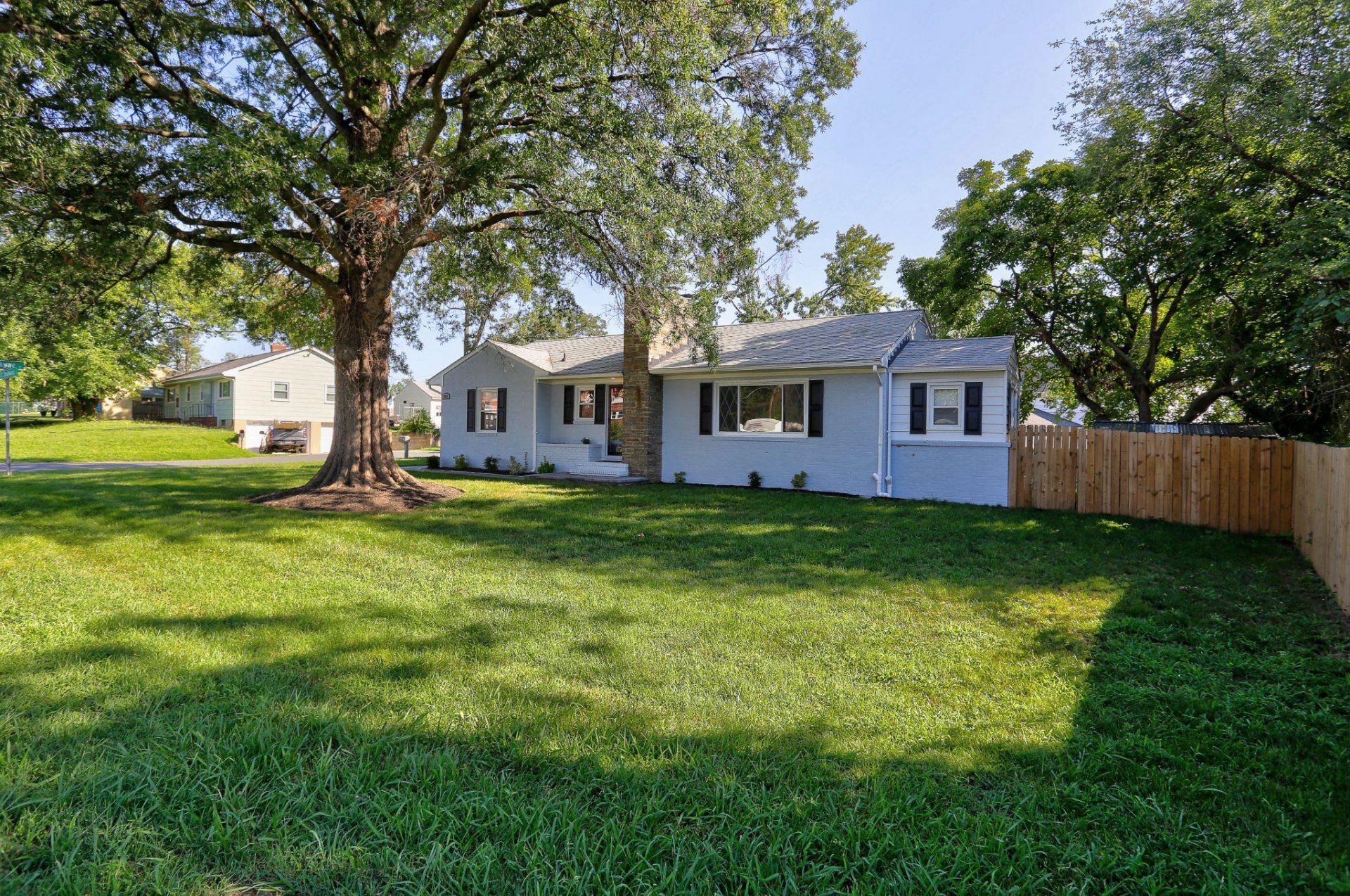 8231 FORT SMALLWOOD ROAD, BALTIMORE, MD 21226