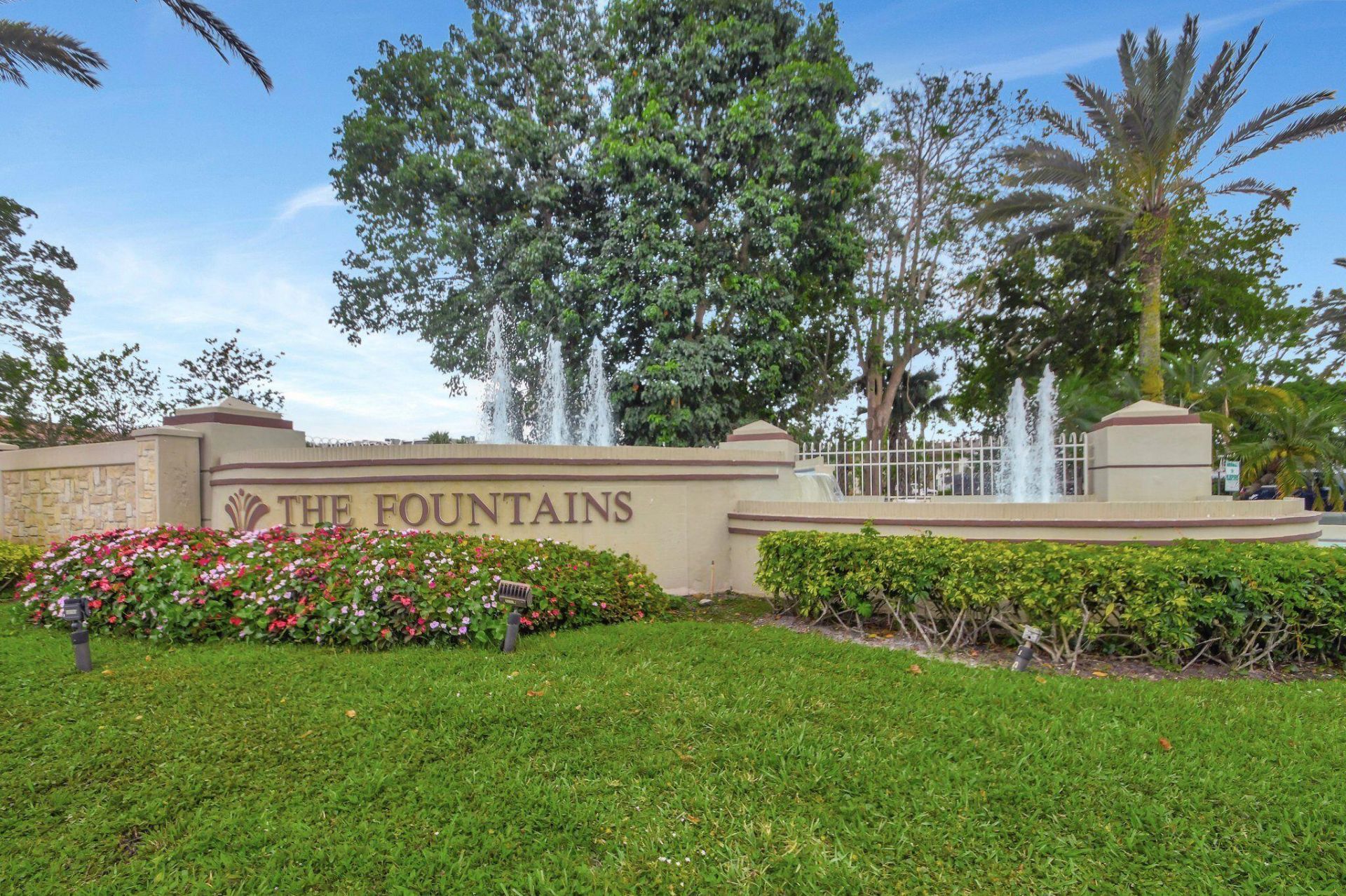 4702 Fountains Drive S, Greenacres, FL 33467 Photo