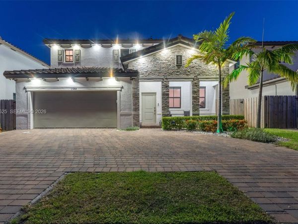 11944 SW 240th St , Homestead, FL 33032
