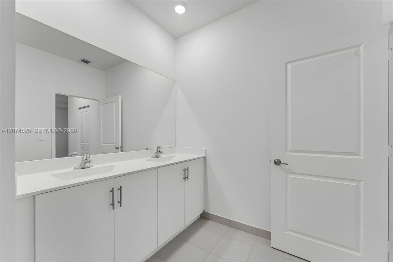 11944 SW 240th St , Homestead, FL 33032 Photo