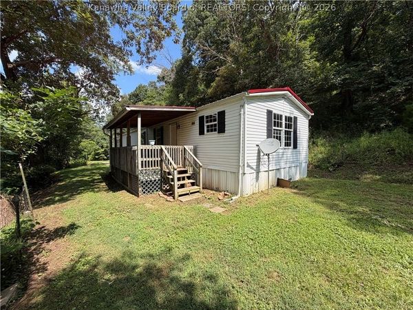 3917 Ashton Upland Road, Ashton, WV 25503