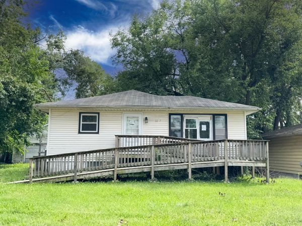 6657 Old Porter Road , Portage, IN 46368
