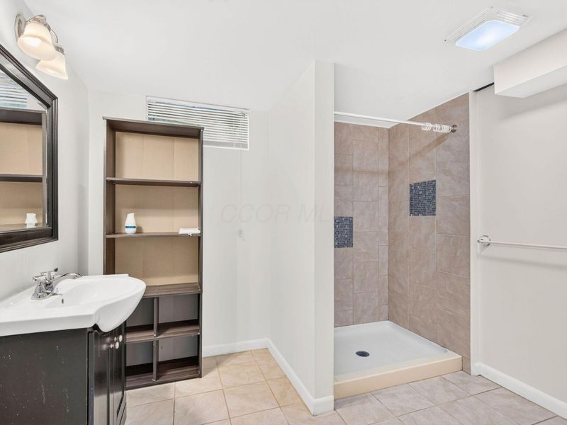 4479 Amesbury Road, Columbus, OH 43227 Photo 34