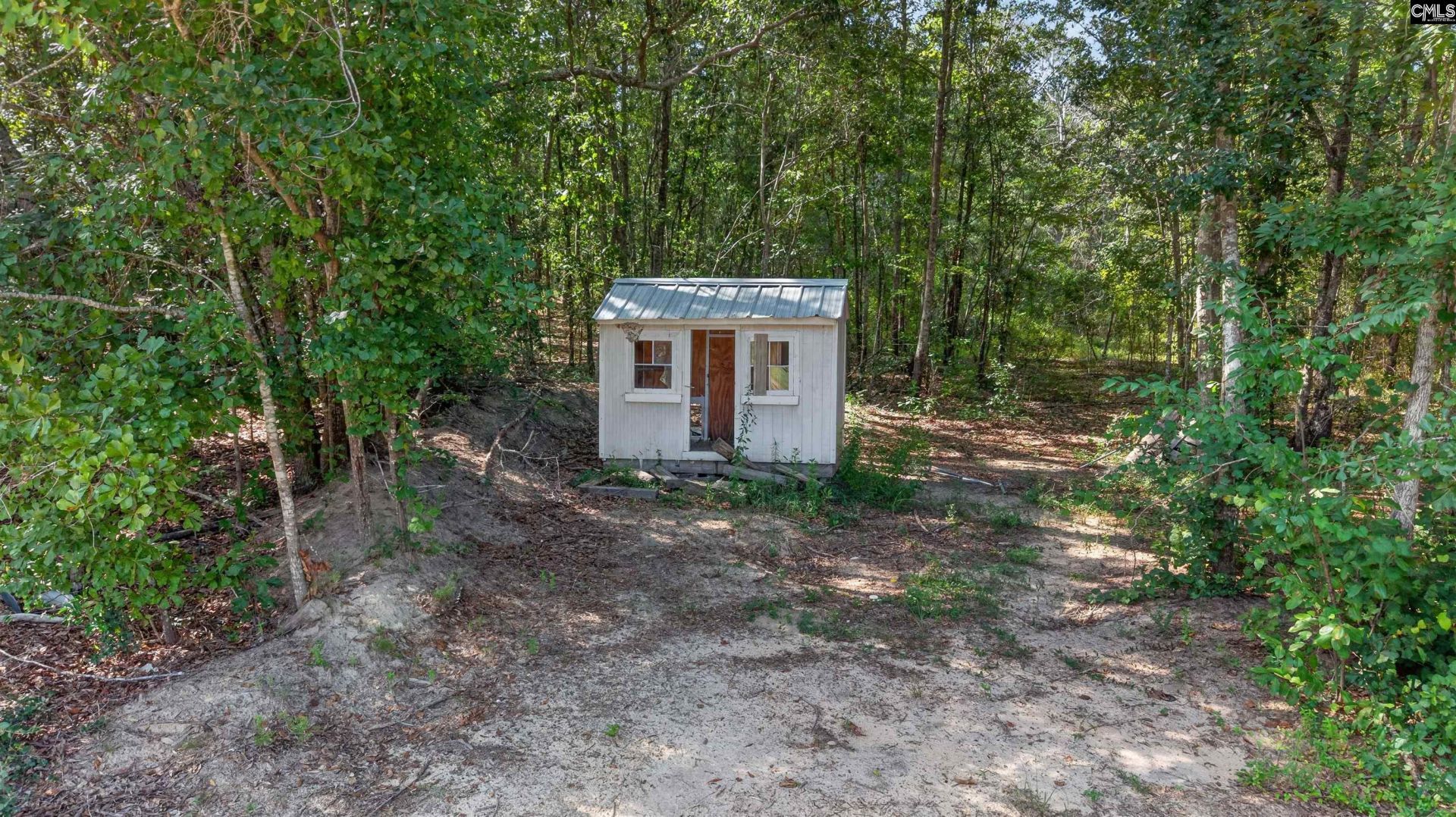 6792 Columbia Road Photo 37