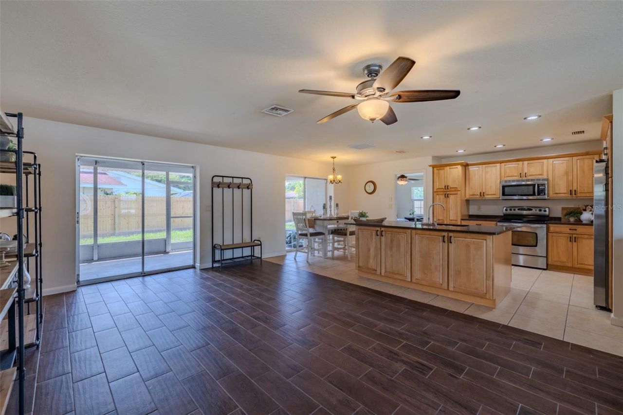 6711 Conetta Drive, Sarasota, FL 34243 Photo