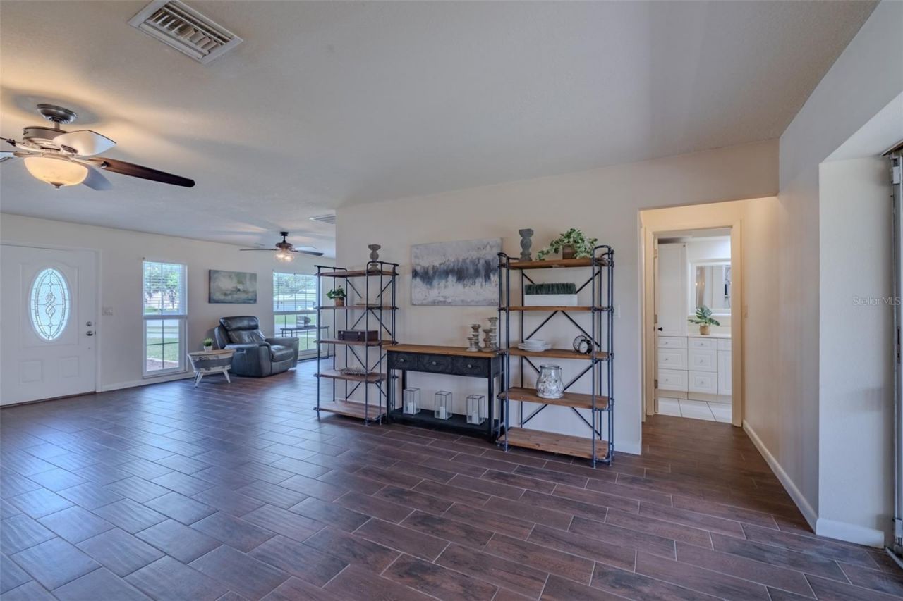 6711 Conetta Drive, Sarasota, FL 34243 Photo