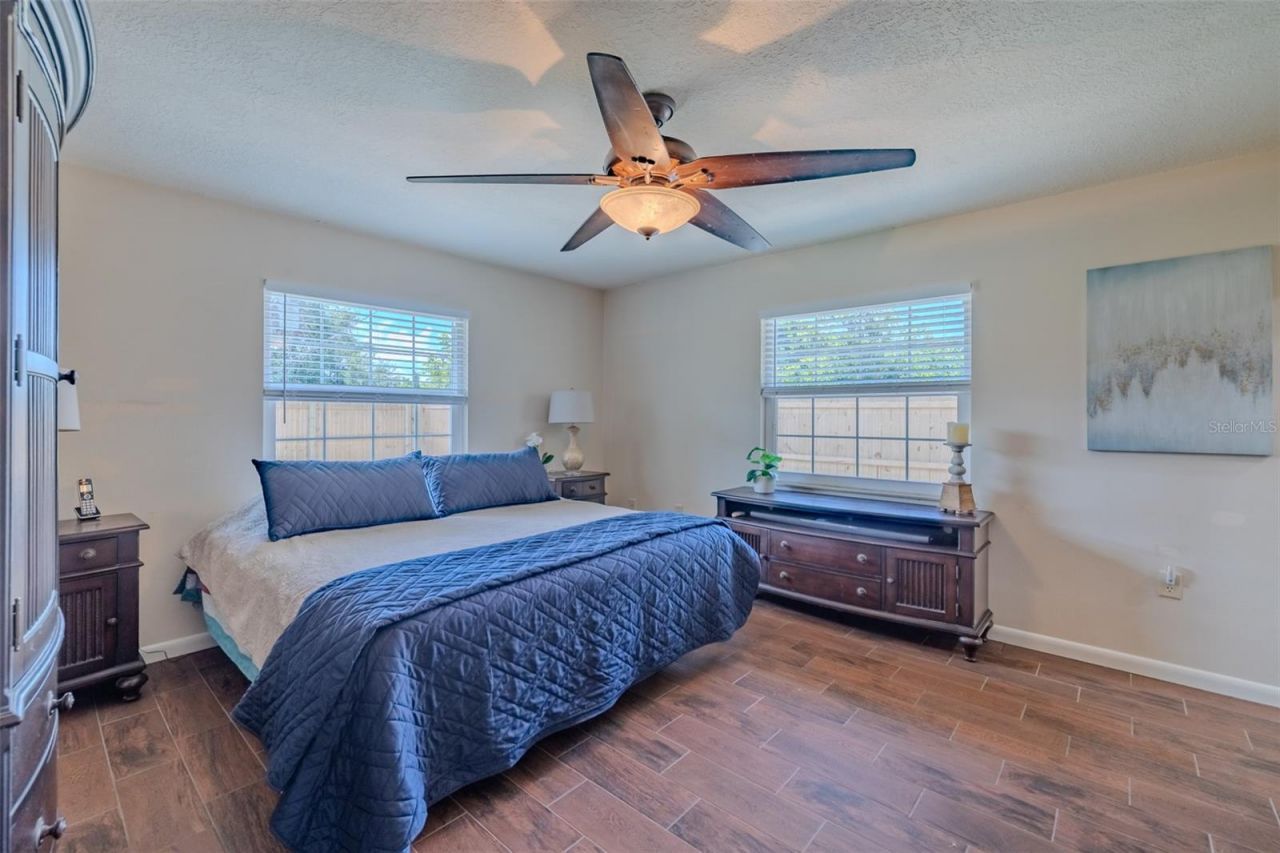 6711 Conetta Drive, Sarasota, FL 34243 Photo