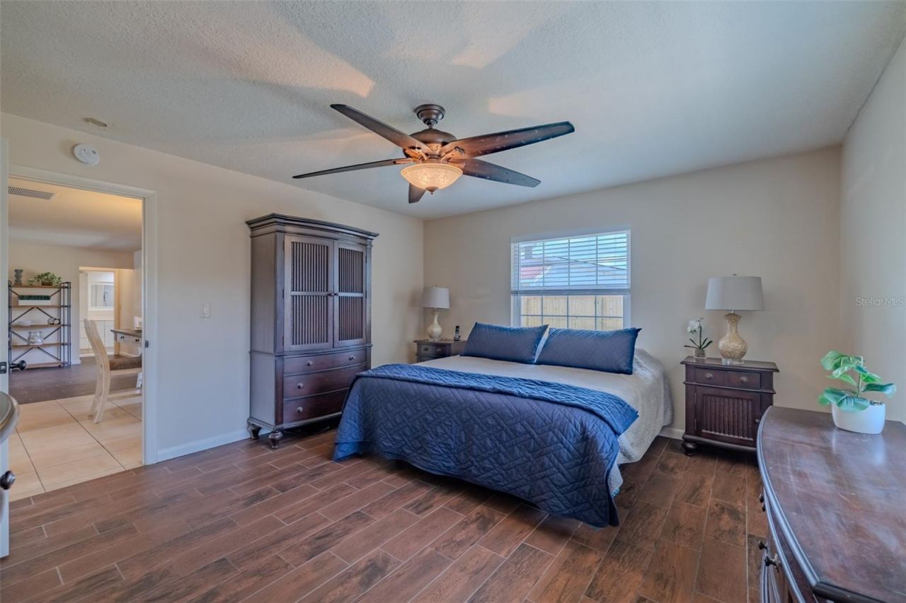 6711 Conetta Drive, Sarasota, FL 34243 Photo