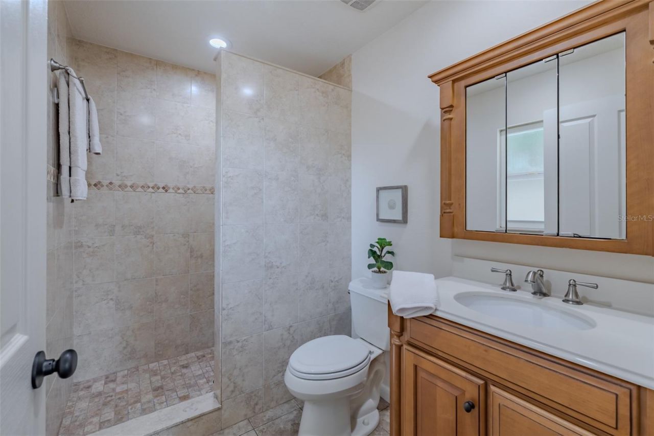 6711 Conetta Drive, Sarasota, FL 34243 Photo