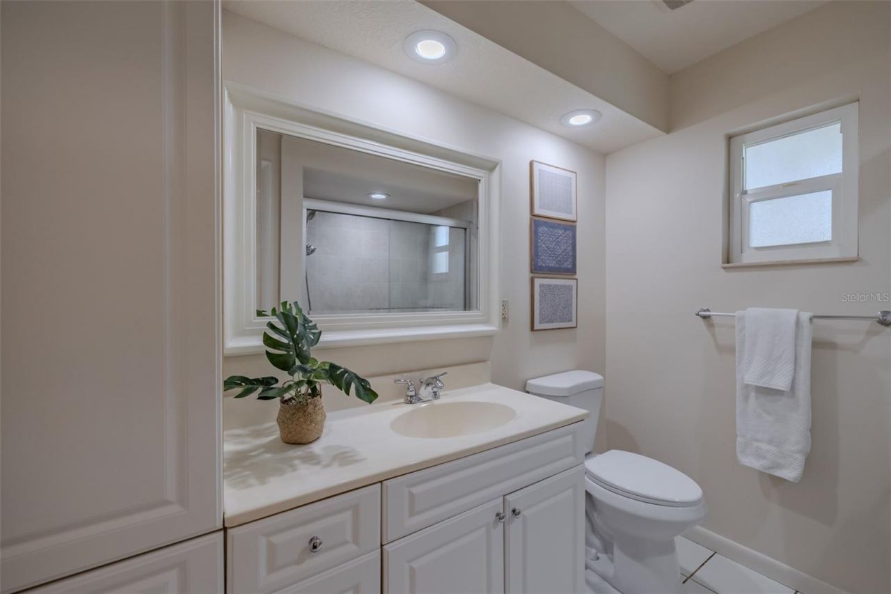 6711 Conetta Drive, Sarasota, FL 34243 Photo