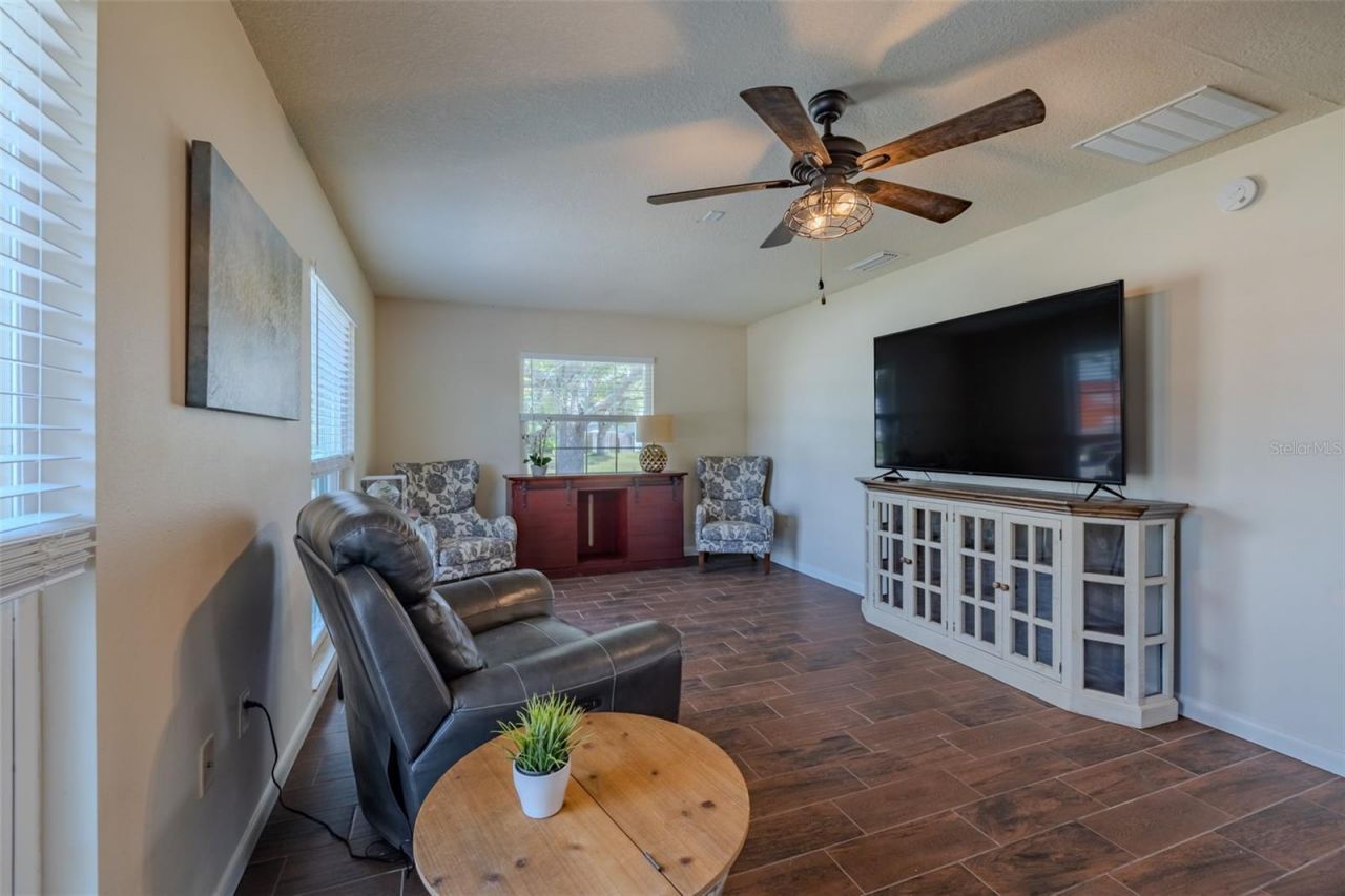 6711 Conetta Drive, Sarasota, FL 34243 Photo