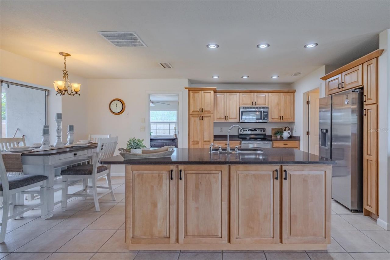 6711 Conetta Drive, Sarasota, FL 34243 Photo