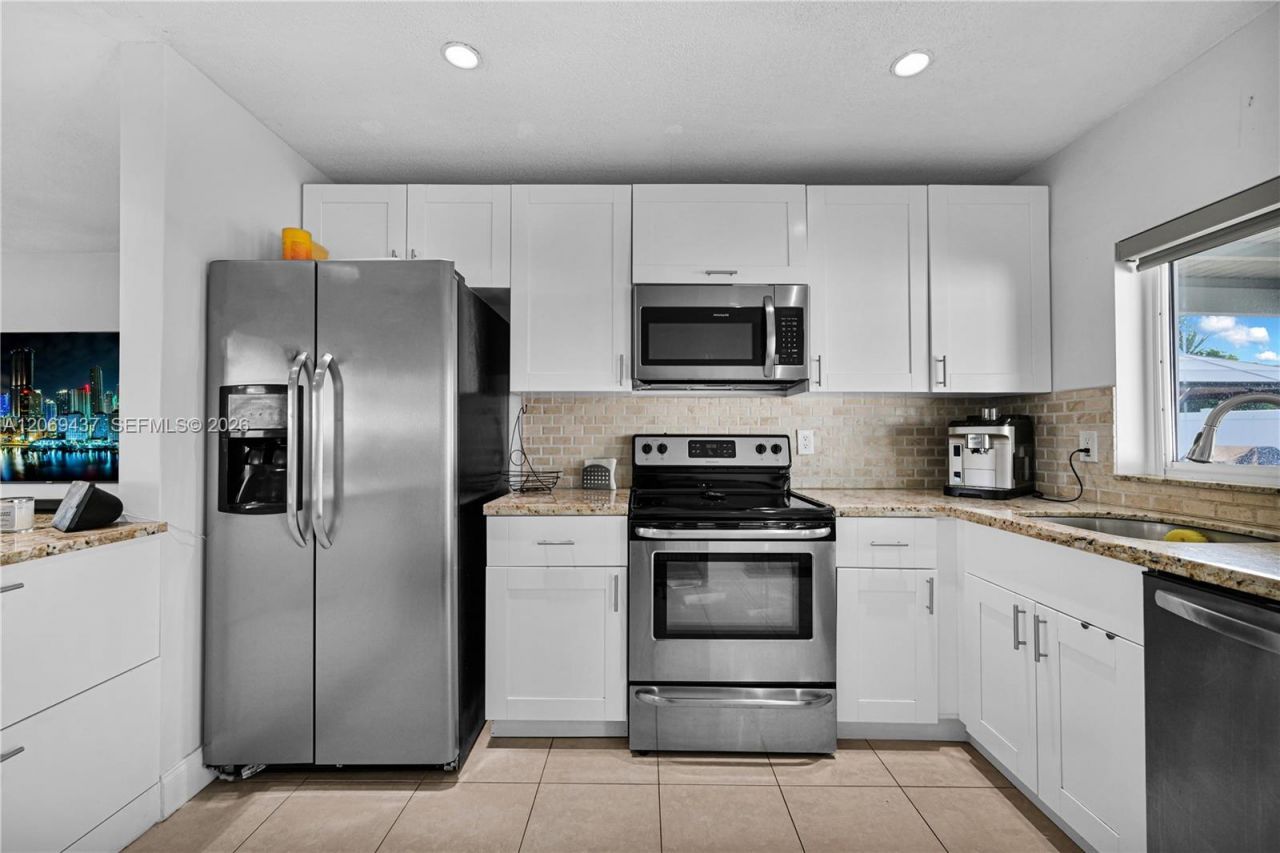 2710 NW 54th St , Tamarac, FL 33309 Photo