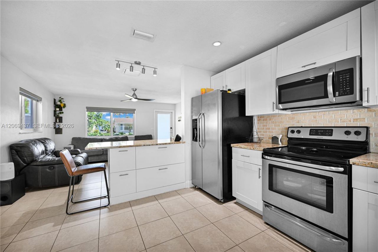 2710 NW 54th St , Tamarac, FL 33309 Photo