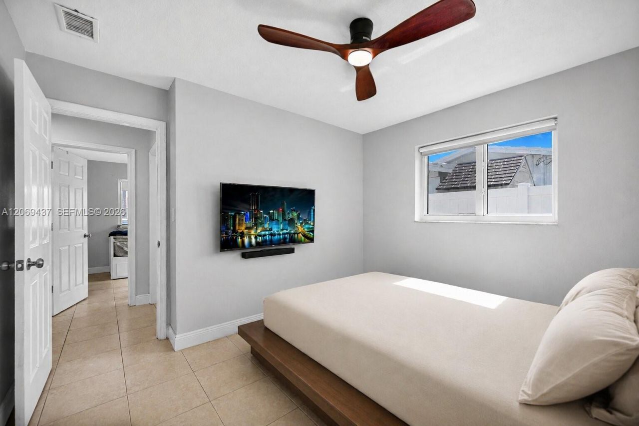 2710 NW 54th St , Tamarac, FL 33309 Photo