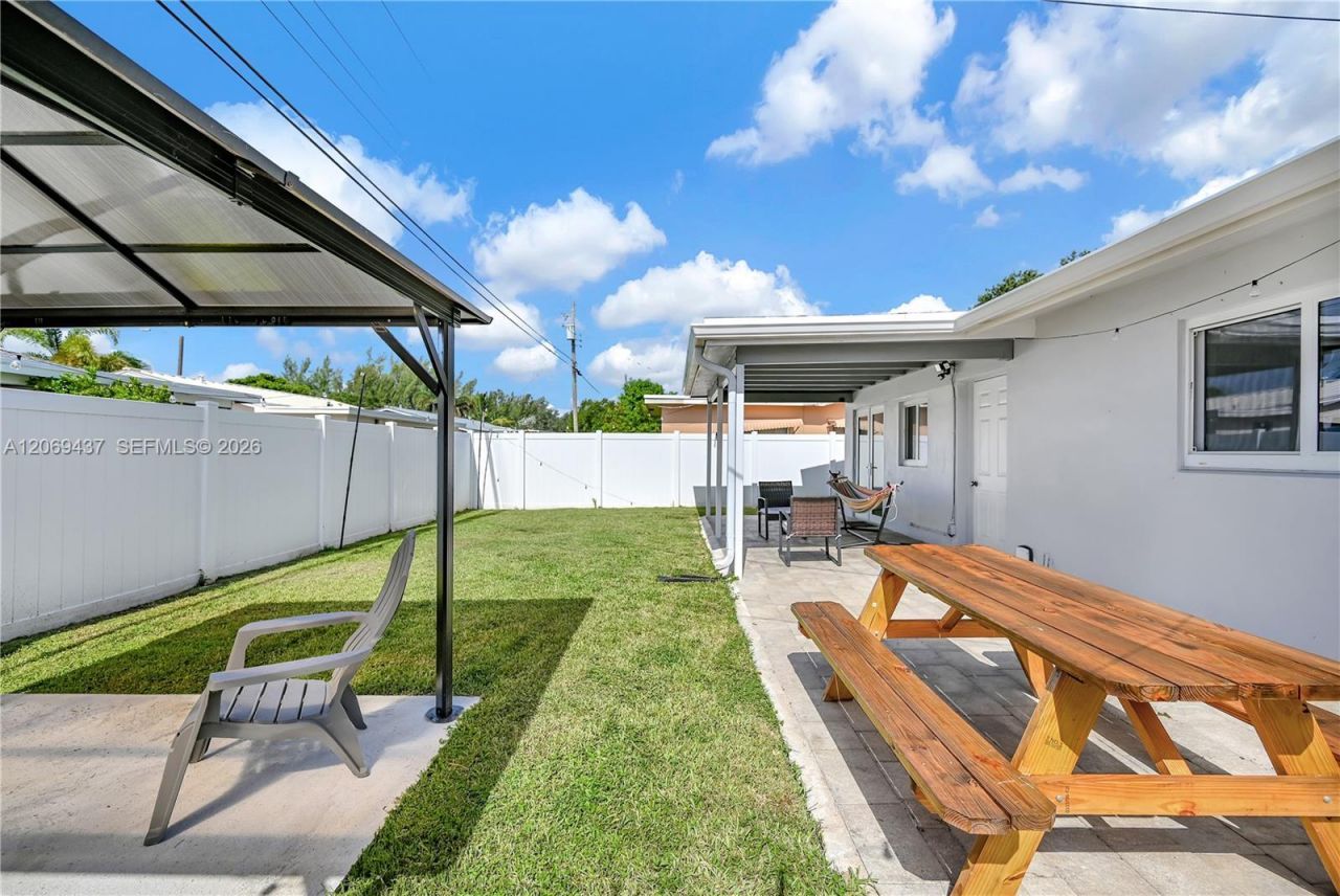2710 NW 54th St , Tamarac, FL 33309 Photo