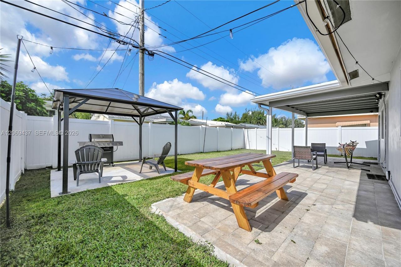 2710 NW 54th St , Tamarac, FL 33309 Photo