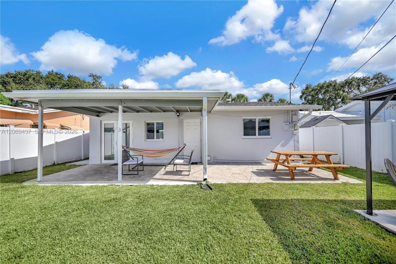 2710 NW 54th St , Tamarac, FL 33309 Photo