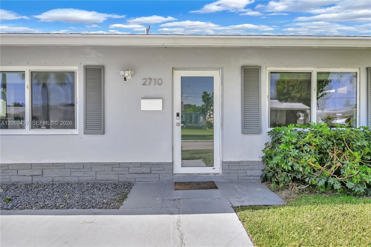 2710 NW 54th St , Tamarac, FL 33309 Photo